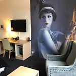 Grand - Unike Hotel 4*