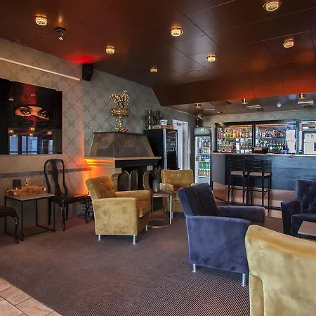 Hotel Grand - Unike