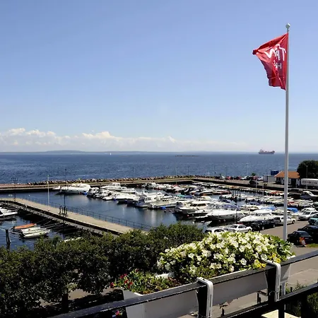 Hotel Grand - Unike