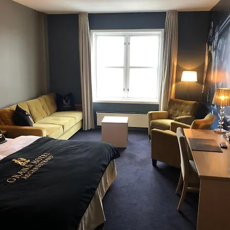 Grand - Unike Hotel 4*