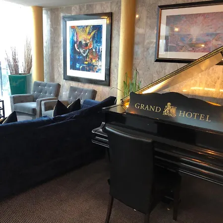 Hotel Grand - Unike