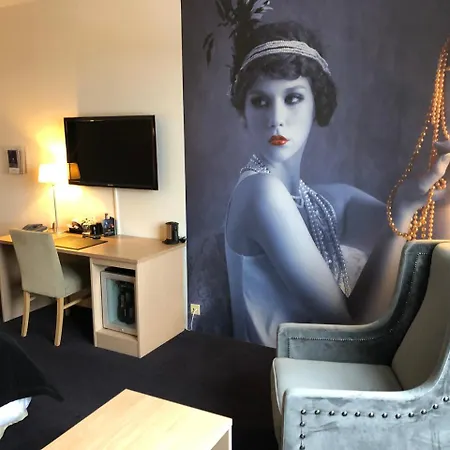 Grand - Unike Hotel 4*