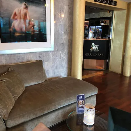 Hotel Grand - Unike