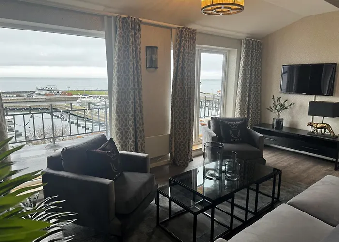 Grand - Unike Hotel 4*