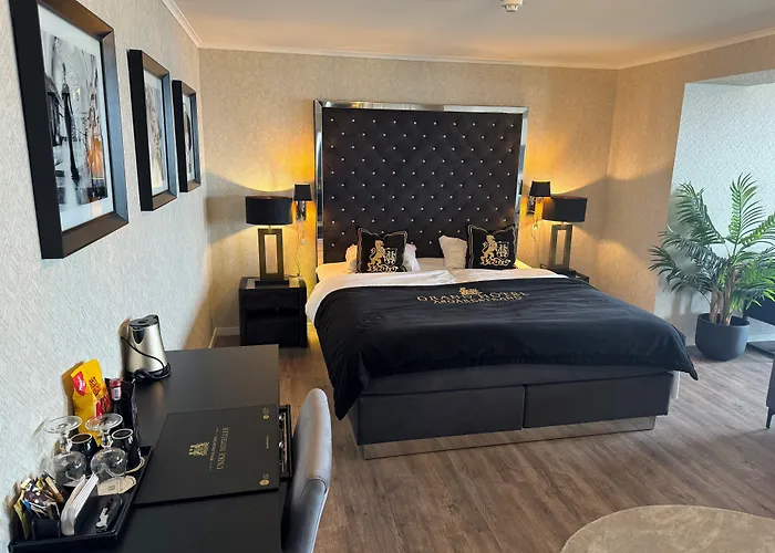 Grand - Unike Hotel 4*