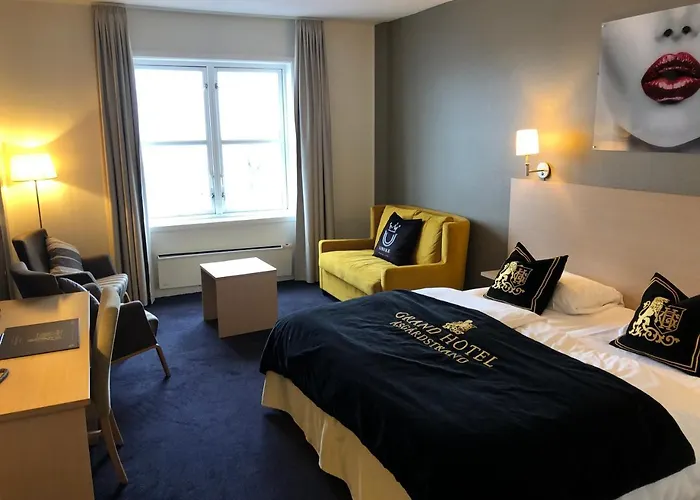 Grand - Unike Hotel 4*