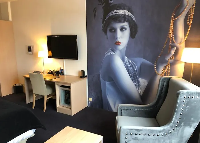 Grand - Unike Hotel 4*