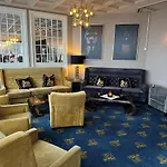 Grand Hotell