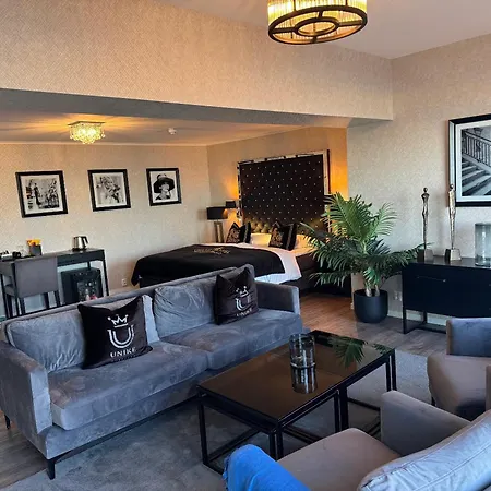 Grand - Unike 4* أوسغودسشترام